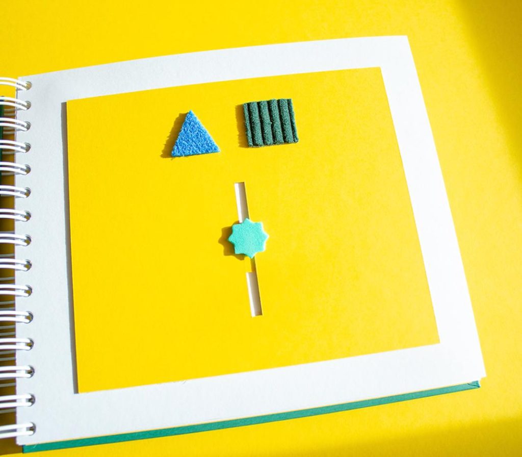 livre tactile Familles de Georgette